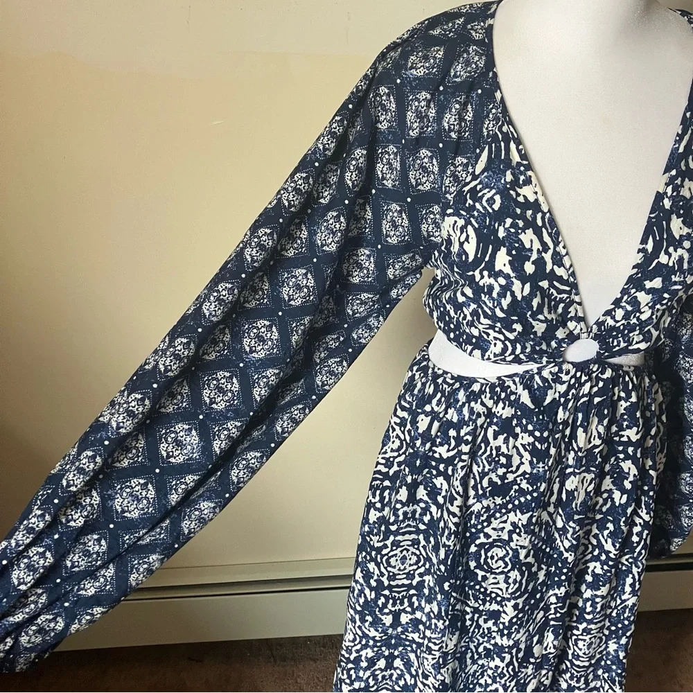 Abercrombie & Fitch Blue Long-Sleeve Plunge Cutout Maxi Dress size XS